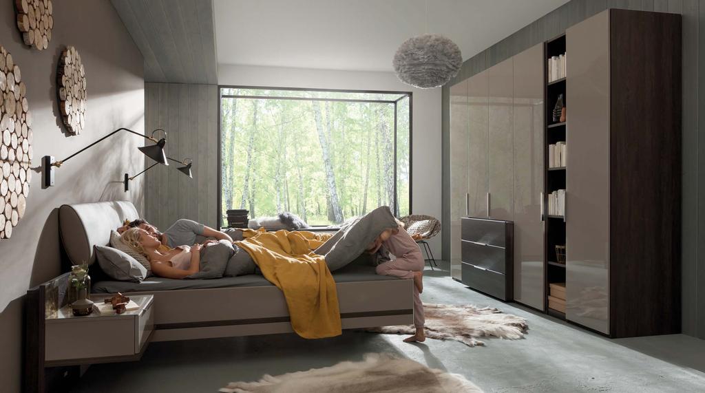 8 concept me concept me 9 IT S NICE TO BE WOKEN, THE SAME WAY YOU FELL ASLEEP. Simply a better way to wake up: with warm, harmonious combinations of colours. Just like the ones in this bedroom.