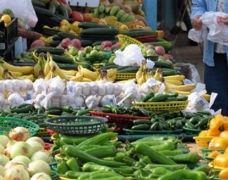 Locally Grown Food Visit the Farmers Market: Fruits and vegetables from supermarkets usually have traveled thousands of miles for days or even weeks, which results in a decline of