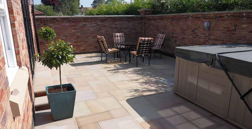 Deluxe Patios 155/m2 Marshalls Fairstone Versuro Autumn Bronze Fairstone Sawn Versuro is an ethically sourced, fine grained Quartzitic sandstone from India.