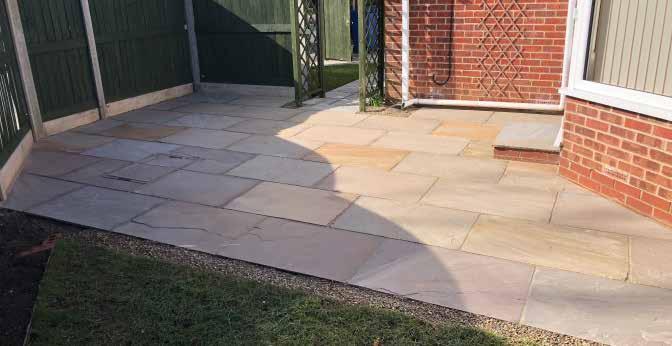 Classic Patios 105/m2 Natural Paving Classicstone Harvest Classicstone is exactly what it suggests, the ultimate in timeless, traditional flagstones.