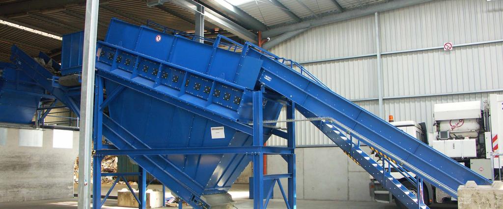 SC Screen for coarse material SC 40 SC 60 SC 90 Working width 1,700 mm 1,700 mm 1,700 mm Length approx. 4,000 mm approx. 6,000 mm approx.