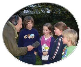 Broadcast monthly from October to May the programme features a wide range of subjects, including gardening, recycling, archaeology, outdoor sports, marine mammals, the built environment, eco-schools