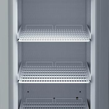 MEDICAL REFRIGERATION L RANGE Equipment Standard & optional DRAWER 2 versions: with or without Front Cover bottom ST-DRAWER (STAINLESS STEEL) With or without Front Cover L55