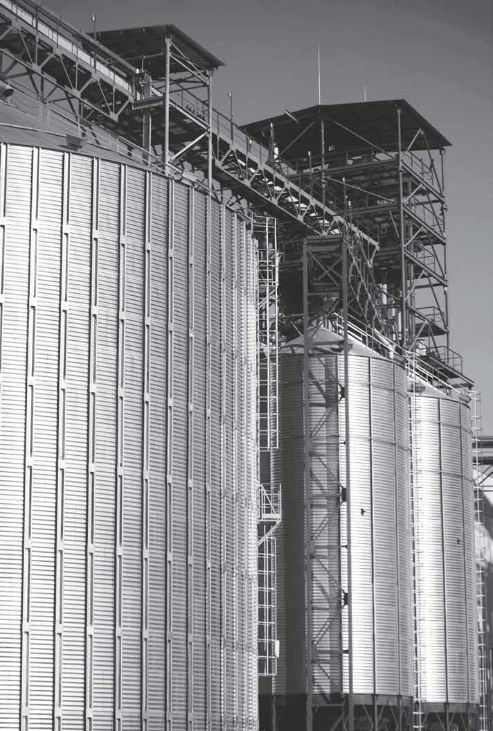 Advantages of KMZ Industries grain bins system of even grain distribution snow load up to 320 kg/m2 up to 600 g/m 2 2-level aeration systems high-strength