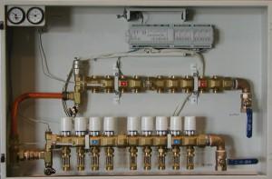 ZONING METHODS MANIFOLD MOUNTED ACTUATORS PROS: MANIFOLDS ARE ALREADY USED FOR (HOME RUN) DISTRIBUTION PIPING ADDING A 24V ACTUATOR AT