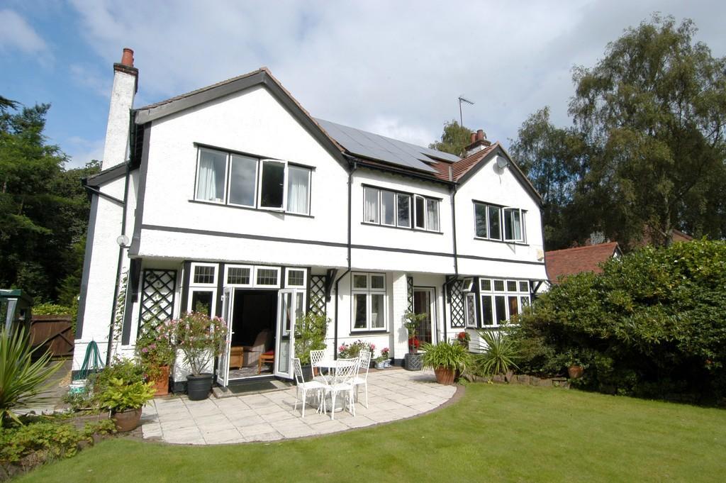 Loanda, Montgomery Hill, Caldy CH48 1NE Commanding A High Degree Of Privacy Is This Four Bedroom Residence Built In 1928 Occupying A Plot Of Close To 0.5 Acres.