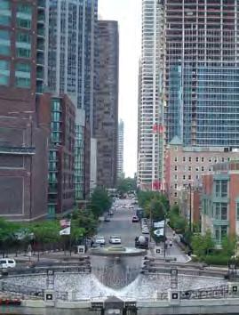 Page 4-12 Chapter 4: Central Area Planning Subdistricts Streeterville Image ST-1: McClurg Court north of the River provides a view of high-density residential area of Streeterville.