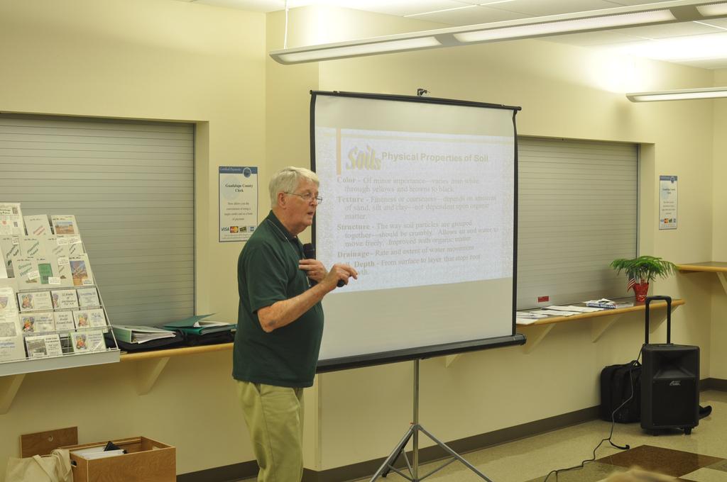 Association News September Meeting Program The Nitty Gritty of Gardening: Soils, Water, and Plant Nutrients September s meeting, The Nitty Gritty of Gardening: Soils, Water, and Plant Nutrients", was