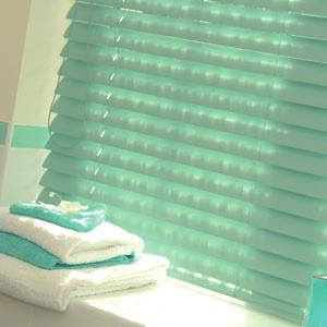Paradise Aluminium Venetian Blinds w Paradise is a range of over 100 slat colours featuring various finishes and textures. w The Paradise range is available in 15mm, 25mm, 35mm and 50mm width slats.