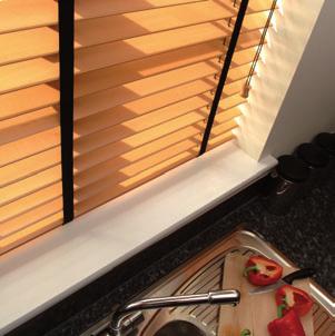 Palm Wooden Venetian Blinds w Palm is an extensive range of wood slats, featuring traditional and modern finishes. w The Palm range is available in 25mm and 50mm width slats.