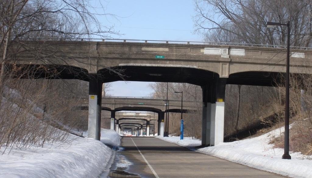 Section 4 What Makes a Bridge Historic? Figure 15. Bridge L8921 in Hennepin County is a contributing resource within the Chicago, Milwaukee & St.