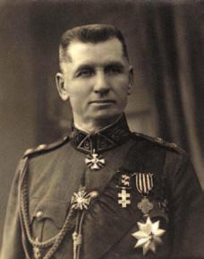 Rusų armijos generolas Generolas Silvestras Žukauskas Samsonovas nusišauna. Prie Tanenbergo (Žalgirio mūšio apylinkėse) galutinai sutriuškintos Rusijos pajėgos: iš viso žuvo 50 tūkst.