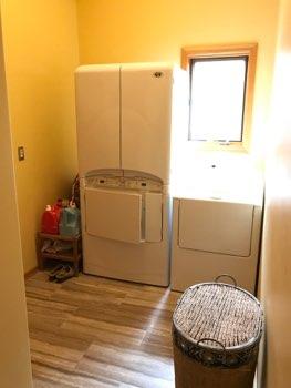 1. Location 1st Floor 1st Floor Laundry 2. Condition Ceiling and walls are in good condition overall.