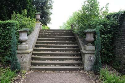 There are historic stone steps to the Centre and West End of the HaHa