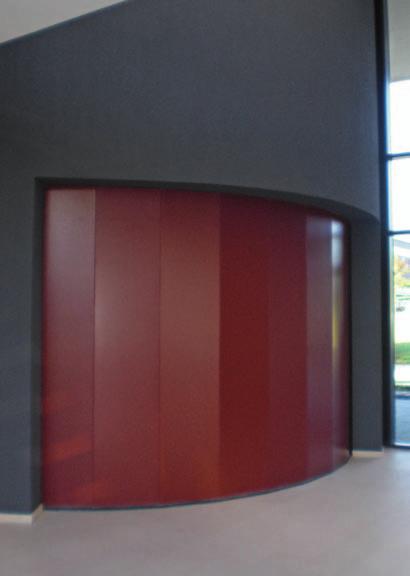 Reference project: ISAS, Dortmund An extraordinary challenge lay in the planning and installation of an semi-circular smoke protection lifting door with a clear width of almost five metres.