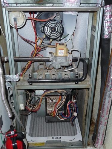 How Does a Furnace Work? 1. Pressure switch 2. Inducer draft fan motor 1 2 8 3.