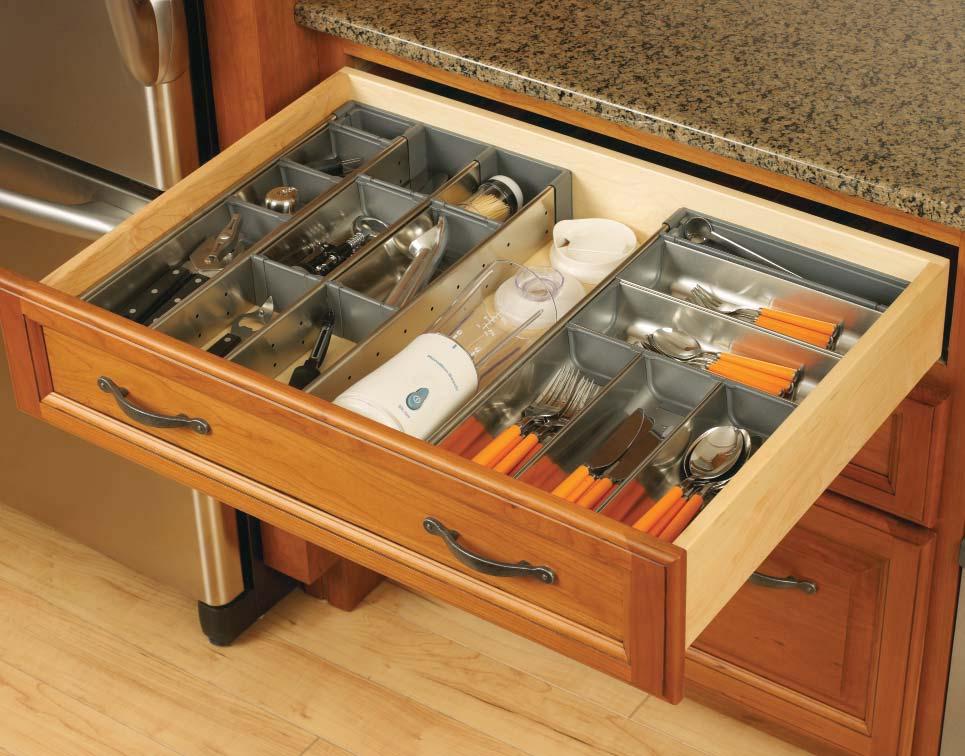 ORGA-LINE Ergonomic organization When planning a new kitchen or simply remodeling an existing one, many aspects have to be taken into consideration.