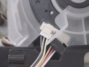 Notice To assemble cross flow fan and fan motor to the unit, please turn the fan motor unit the center of its
