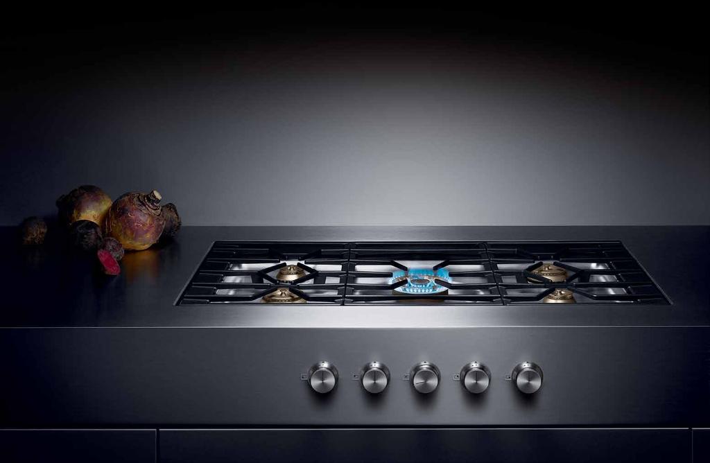 Cooking The VG 491 stretches out for 90 cm, flush to the surface and can even be welded into a stainless steel worktop.