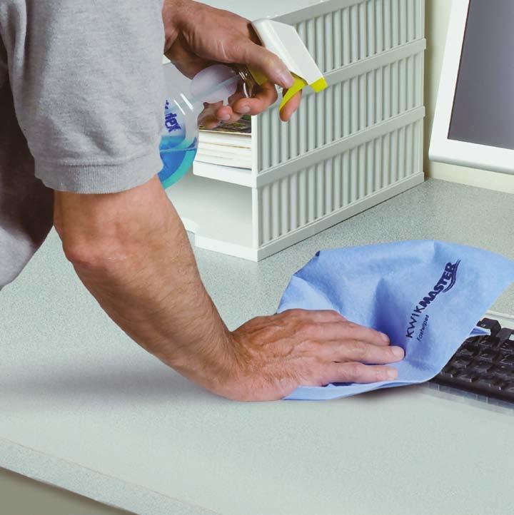 35 ANTI-BACTERIAL Kwikmaster Fast Wipe Cleaning Cloths are highly absorbent making them great for quick clean-ups.