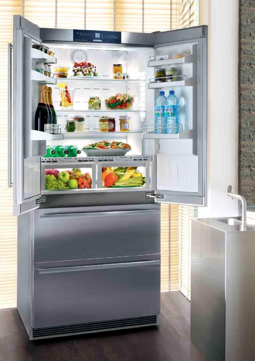 Frenchdoor fridge-freezer with BioFresh and NoFrost: CBNes 656 The Food Storage Centre CBNes 656 with its elegant Frenchdoor concept is a focal point in any kitchen, open or closed.