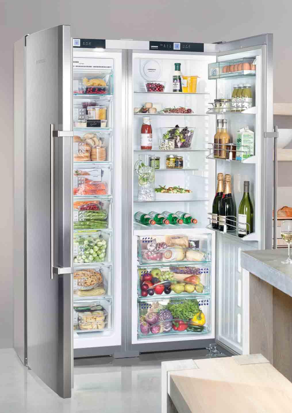 Innovative refrigeration technology with three temperature zones: SBSes 75 With the eight drawer NoFrost freezer compartment, the Side-by-Side fridge-freezer SBSes 75 gives you an extra-large