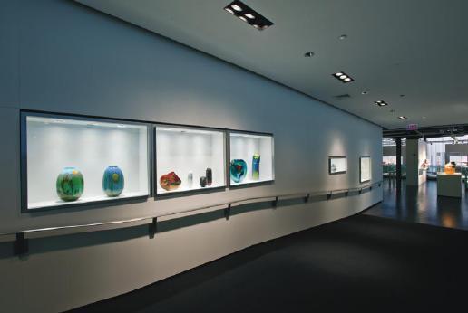 Large-scale work is complemented by smaller-scale objects and nonfunctional vessels in a variety of glassworking techniques, including blowing, casting, kiln forming, flameworking, laminating,
