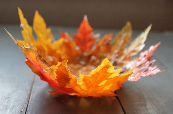 Fall Craft Project This sweet little DIY fall leaf bowl will be perfect to add to your fall decor this season.