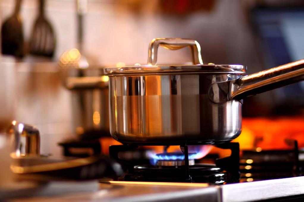 (Photo: Thinkstock/Piotr Ambroziak) DO stay in the kitchen when you are frying, grilling, or