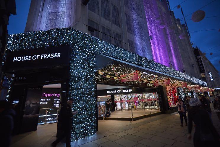 HOUSE OF FRASER House of Fraser wanted to make their store windows stand out during the festive season.