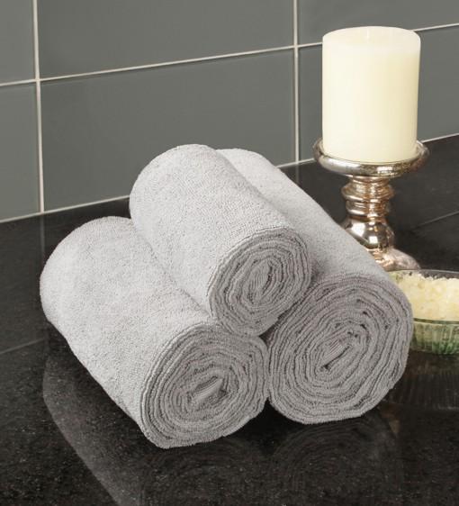 Relish the warmth AVAILABLE OCTOBER 2014 BATH TOWELS NOW IN GRAPHITE Pamper your skin with velvety softness as you wrap yourself in our luxurious, lightweight microfibre Bath Towels, now in graphite.