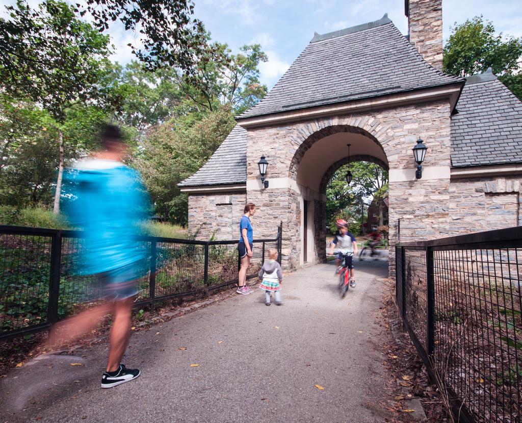 Vision of the Pittsburgh Parks Conservancy The vision of the Pittsburgh Parks Conservancy remains unchanged: Wide appreciation and enjoyment of a sustainable park system whose landscapes, facilities