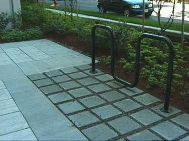 Pervious unit paving with
