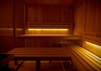 It is possible to add speakers at low level in the traditional sauna cabin