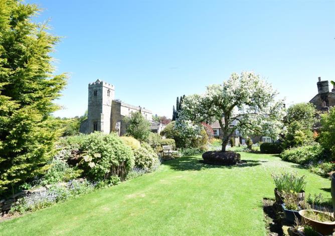 Front Street, Lastingham, York, YO62 6TL Hunters Estate Agents are pleased to bring to the market this beautiful village house steeped with history and set in the picturesque village of Lastingham