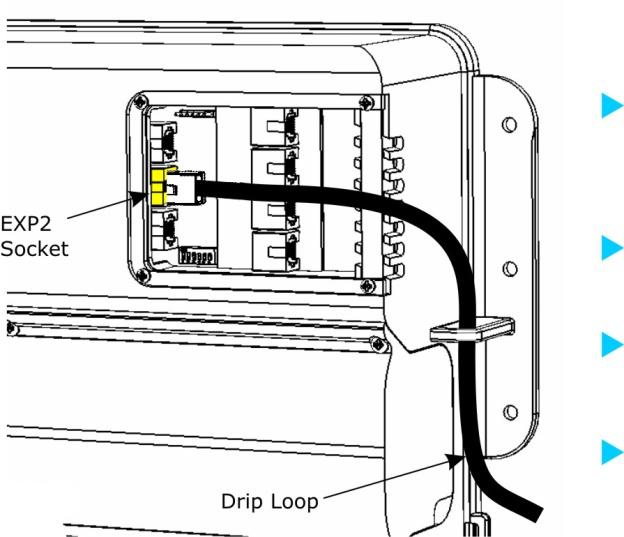 When connecting the heat pump be sure to push cordset firmly into socket and ensure both side locking taps have been secured and latched in place.