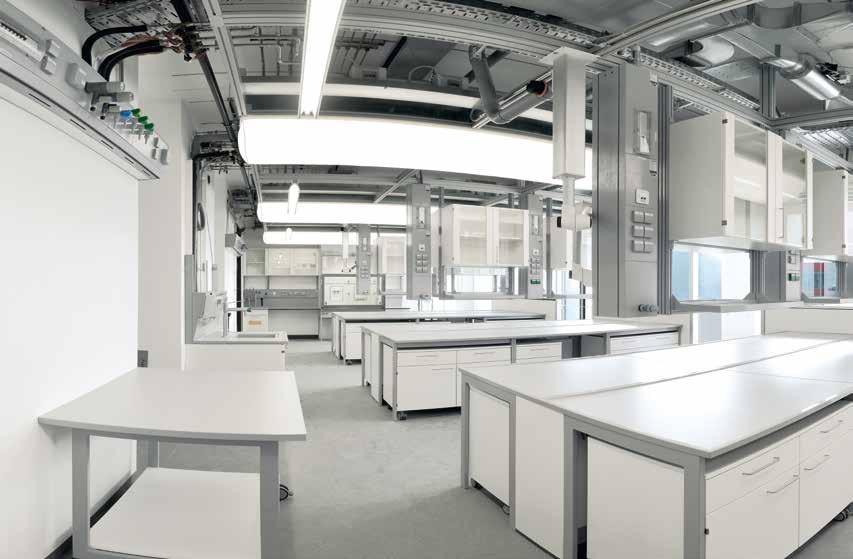 32 Service modules Service ceilings for flexible laboratory rooms It is of essential importance to be able to quickly adapt the laboratory, and it will continue to expand in the future.