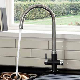 5 Water pressure Single flow One tap hole Lamona Chrome and Black