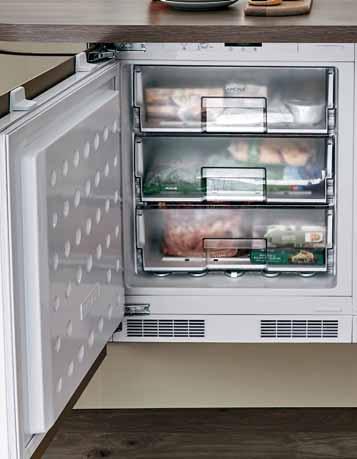 Concealed evaporator plate Lamona built-under integrated freezer White LM6400 - Defrost - 3 Compartments - djustable feet - Visual alarm - H820mm x W598mm x D545mm