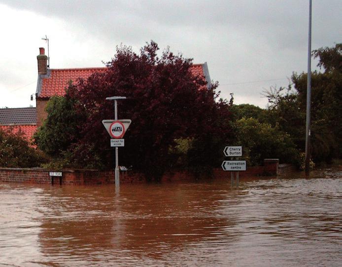 If your house is about to flood right now Call 999 if you or your neighbours are in danger.