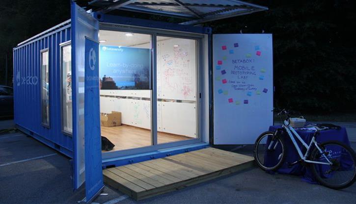RISK-TAKING & EXPERIMENTATION FLEXIBLE SPACES MOBILE PROTOTYPING LAB: BetaBox ( Learn by doing anywhere ) is a