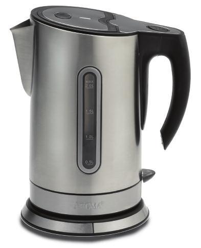Using the Stainless Steel Water Kettle BEFORE FIRST USE: 1. Before first use, make sure the kettle, power base and power cord are in good condition and are completely dry. 2.