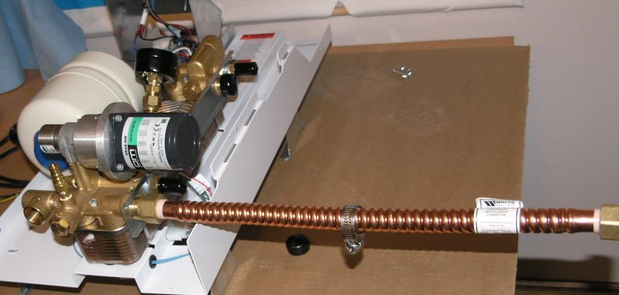 vacant terminal of thermostat (Fig. 4.10.5). Set lower thermostat setting to 120 F (50 C) (Fig.4.10.5). Carefully stow wires. Re-install insulation and cover plate to hide connections (see 4.10.1 Over-temperature control connection).