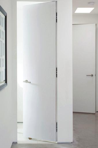 The premium design of the EzyJamb SRC provides a smooth transition from one side of the door jamb allowing a minimalistic sophistication inapartments, homes and commercial buildings.