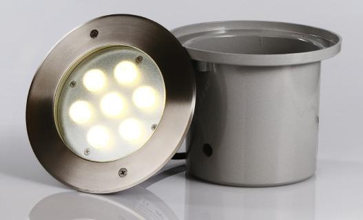 SL3179 18W LED PLUTO FITTING Superlight LED Plutos are high efficiency LED fittings for inground uplight applications.