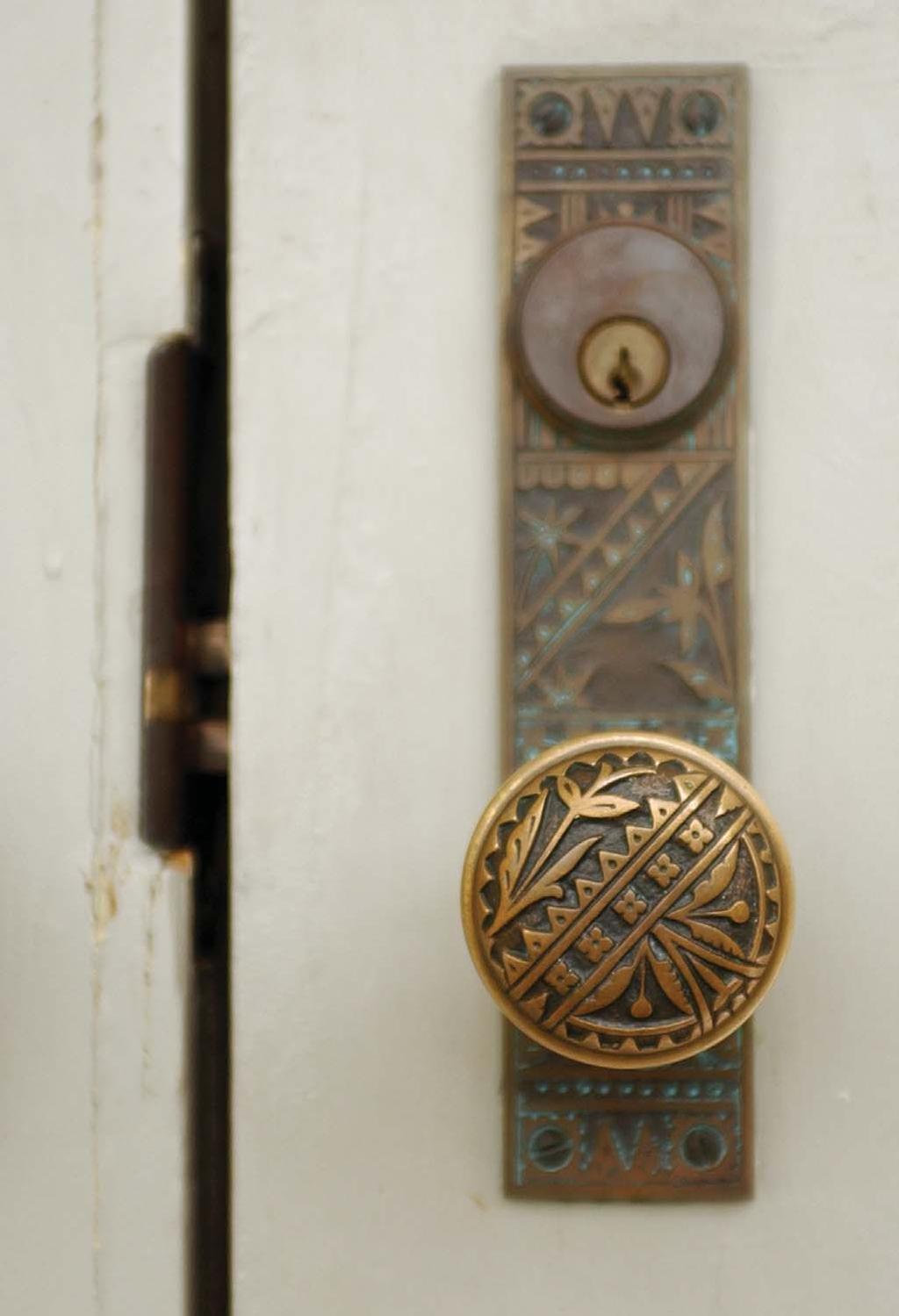 Using a single remaining carved brass door hinge from 1894 as a guide, all door hardware of the Grimes County courthouse