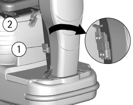 To remove the battery from the machine, take off only the upper screws (where the cable is not fixed) from their seats and rotate the roll bar backwards.