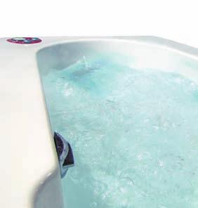 With Caprices hydromassage, users can enjoy an irresistibly soothing bath with a constant stream of