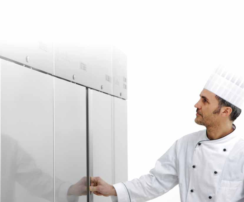 CATERING MASTER CABINETS MASTER CABINETS Store raw materials and your best culinary creations in a Master cabinet. Delicate and steady cold keeps the appearance and aromas of each product unaltered.