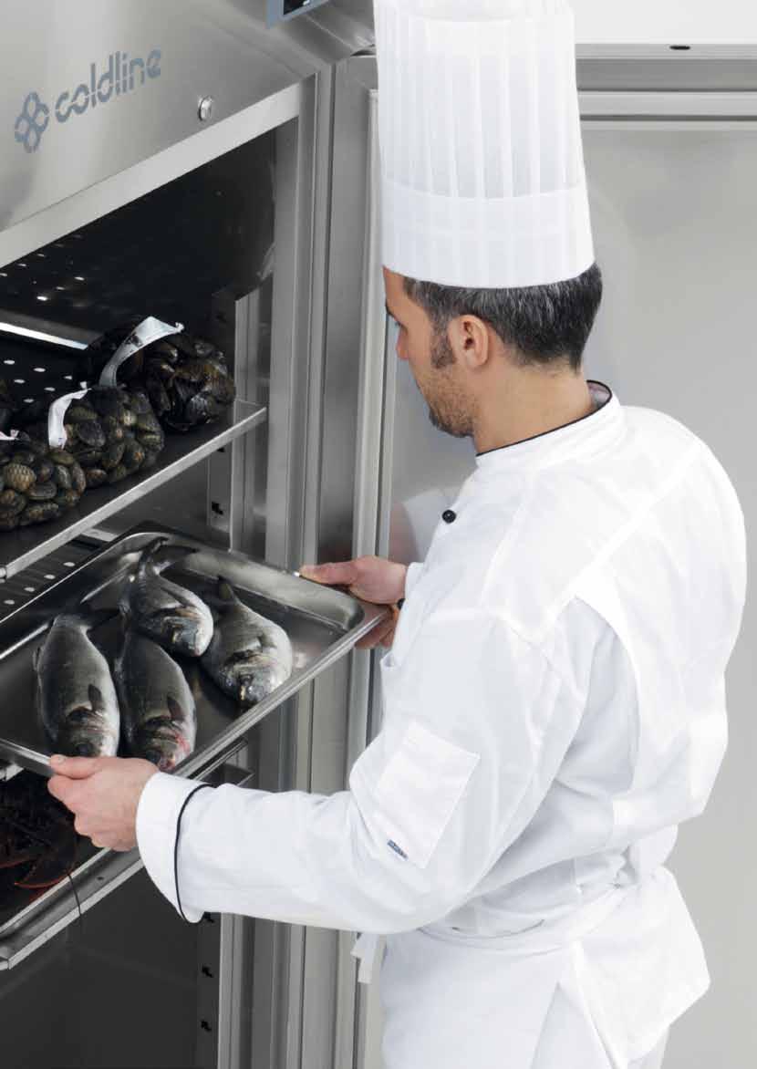 CATERING SMART & MASTER CABINETS COLDLINE TECHNOLOGY 45% energy saving A Coldline refrigeration cabinet uses 45% less energy than a traditional appliance.